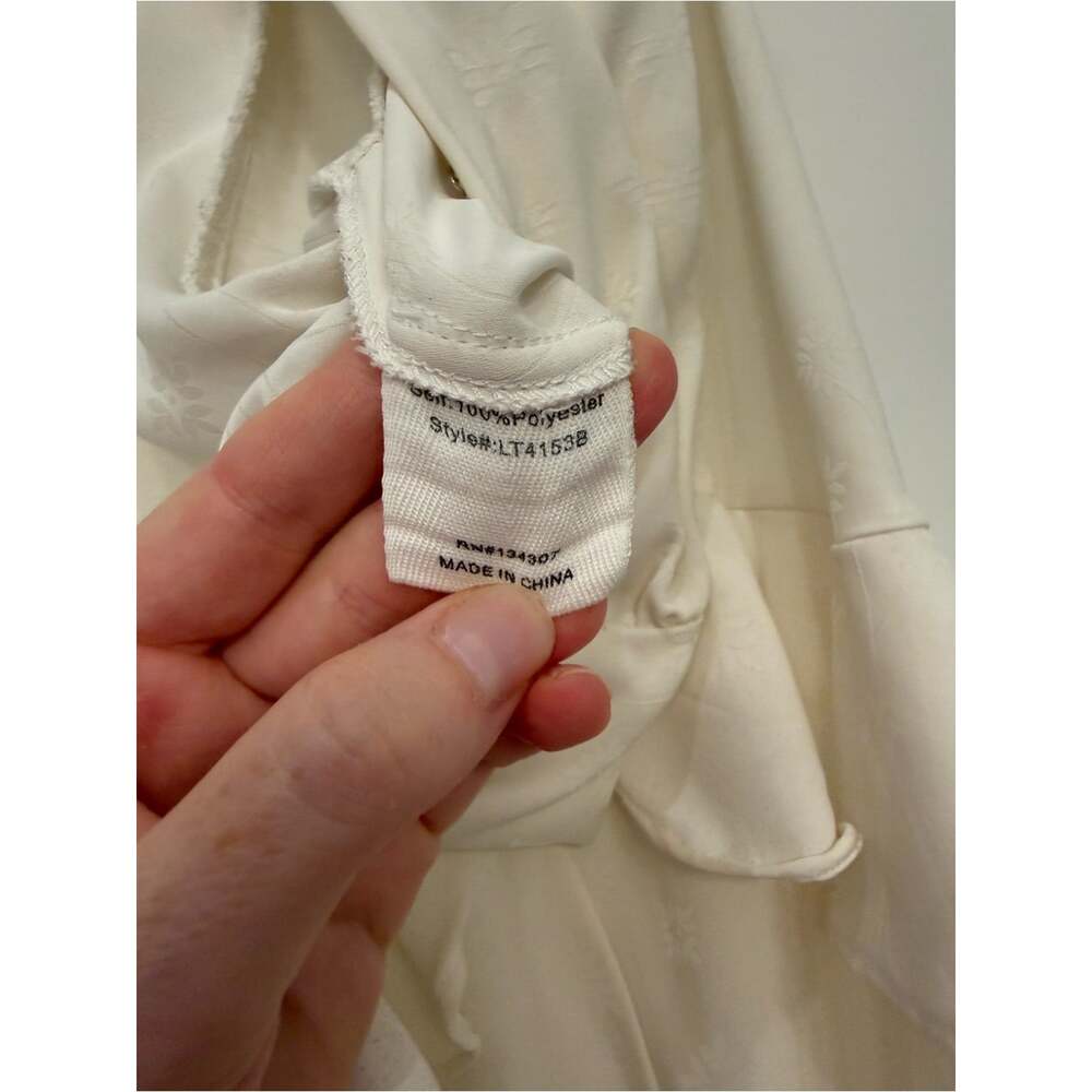 Line & Dot Sonia Cropped Ruffled Blouse - Picture 6 of 9